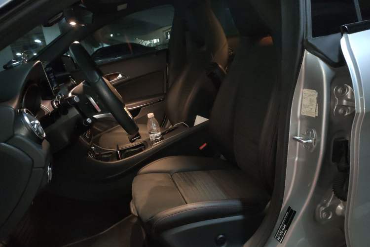 Used Mercedes-Benz CLA 2017 CLA 220 4MATIC
