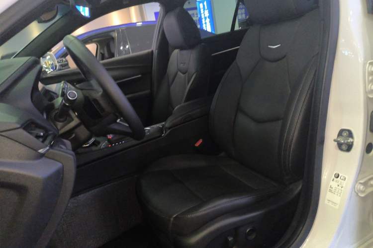 Used Cadillac CT4 2023 25T Luxury Model
