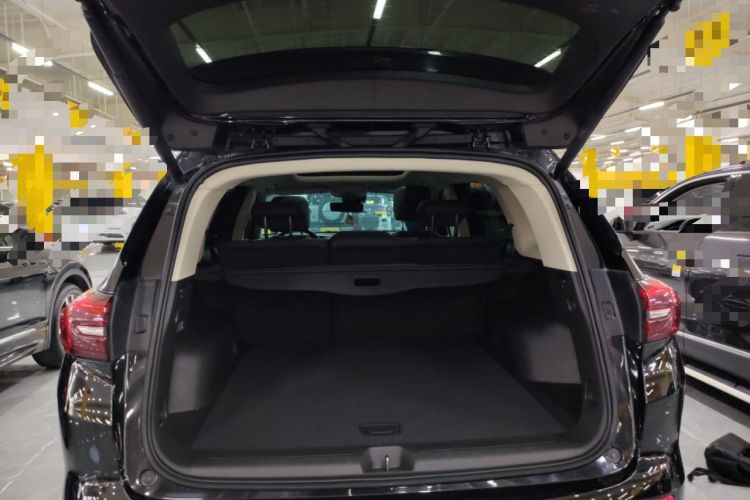 Used Buick Envision 2022 Encore Plus 652T Five-Seat Luxury Model Trunk