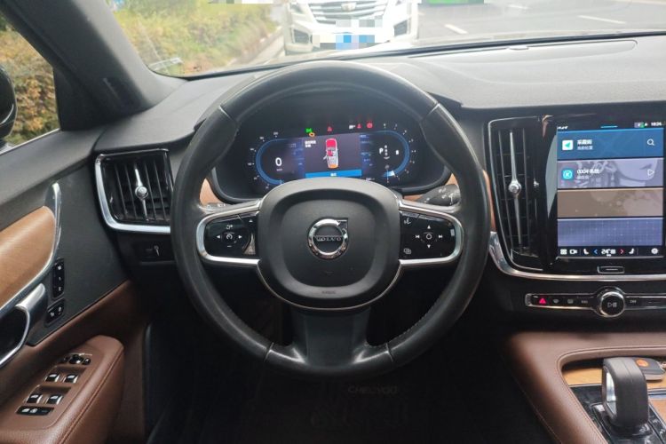 Used Volvo S90 2022 B5 Zhiyi Luxury Edition
