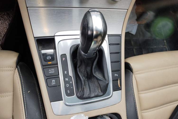 Used Volkswagen FAW-Volkswagen CC 2013 1.8TSI Luxury Model
