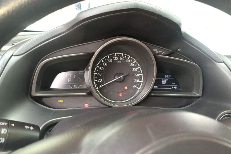 Used Mazda 3 Axela 2017 Sedan 1.5L Automatic Luxury Model Emission Standard China V Instrument Cluster