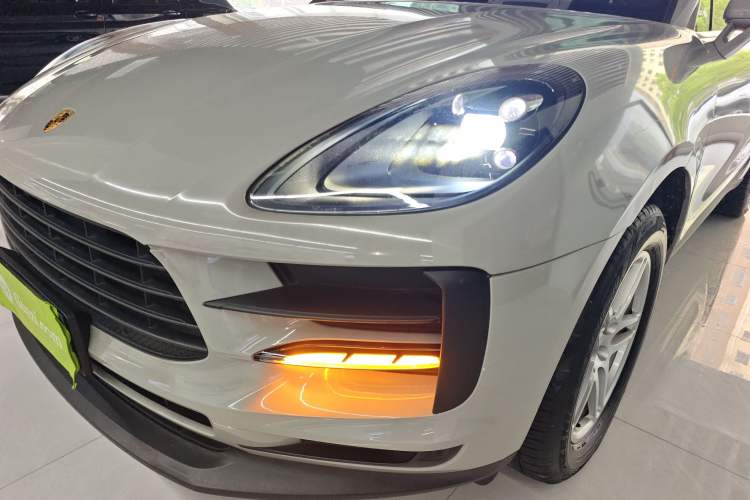 Used Porsche Macan 2021 Macan 2.0T Left Front Headlight