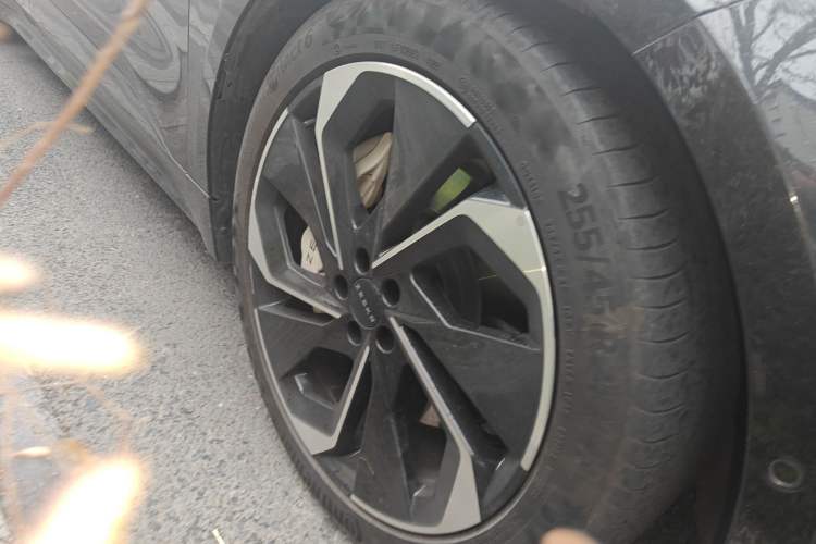 Used Zeekr 001 2021 Ultra-Long Range Dual-Motor YOU Version
