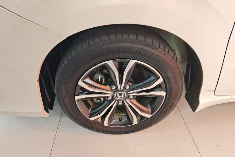 Used Honda Envix 2022 180TURBO CVT Comfort Version