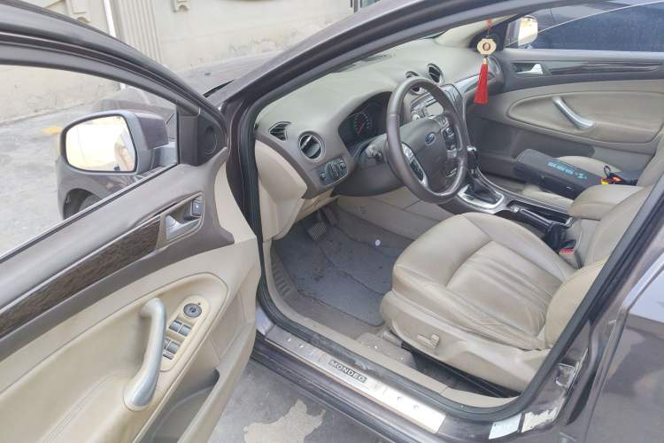 Used Ford Mondeo 2011 2.0L GTDi 200 Luxury Edition