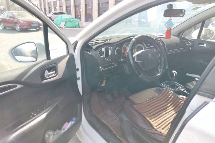 Used Citroen C4L 2014 1.8L Intelligent Drive Manual Version – Dynamic Edition
