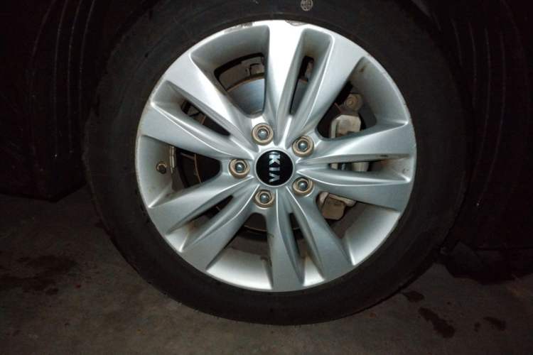 Used Kia K4 2014 1.8L Automatic GLS
