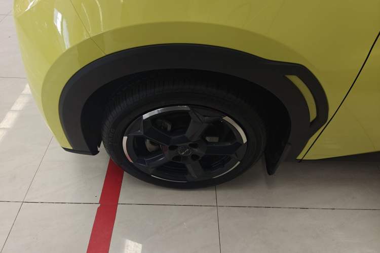 Used BYD Seagull 2023 Free Edition Left Front Wheel Hub