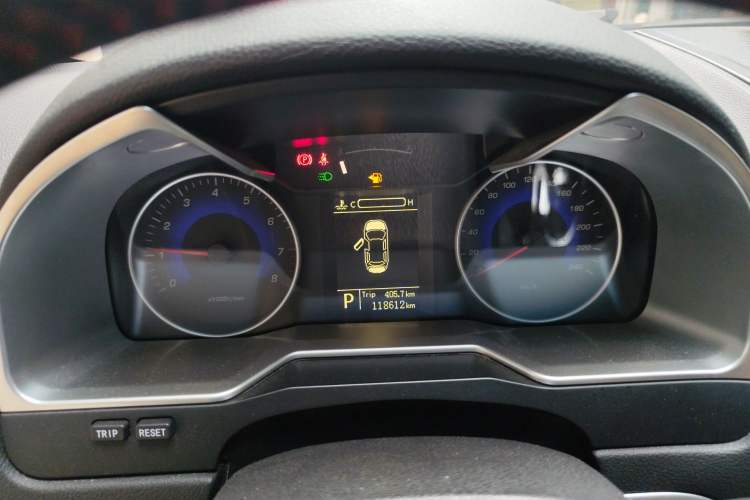 Used Geely Auto Emgrand 2015 Sedan 1.5L CVT Upward Version Instrument Cluster