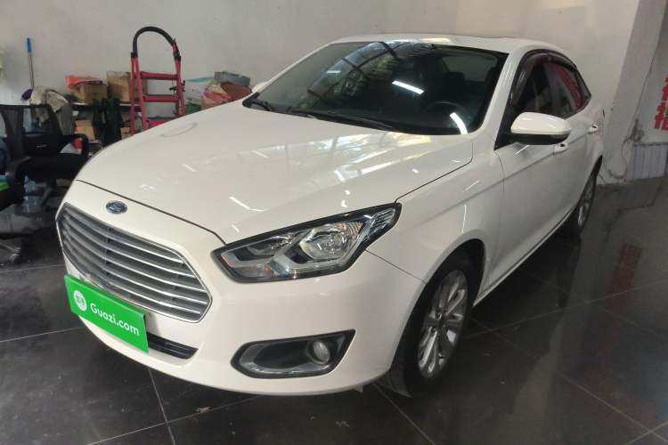 Used Ford Escort 2015 1.5L Automatic Fashion Model