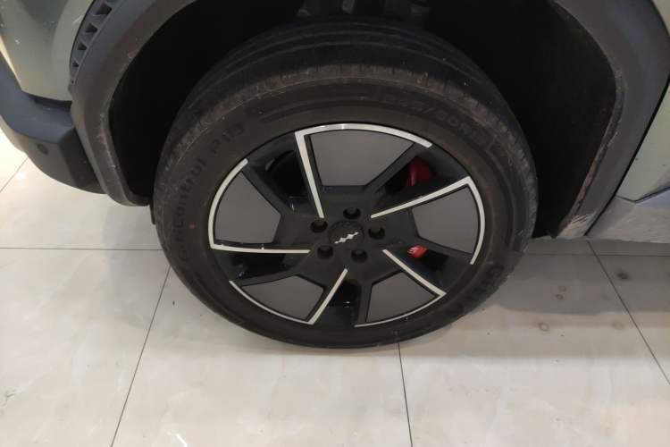 Used Formula Leopard Titanium 3 2025 501KM All-Wheel Drive Intelligent Driving Ultra Version
