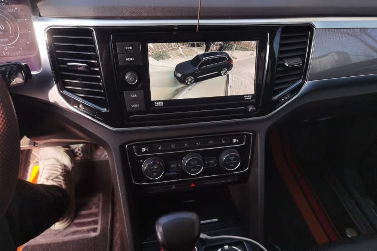 Used Volkswagen Teramont 2019 330TSI Two-Wheel-Drive Luxury Edition China VI Standard Audio And AC Panel