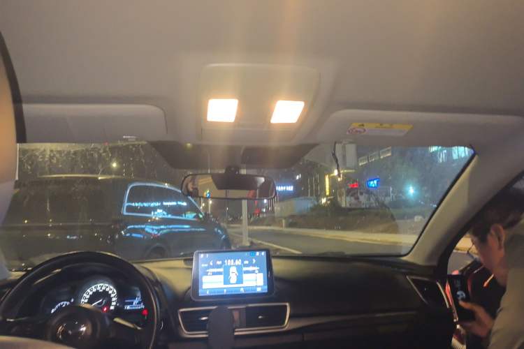 Used Mazda 3 Axela 2017 Hatchback 1.5L Automatic Comfort Model Emission Standard China V