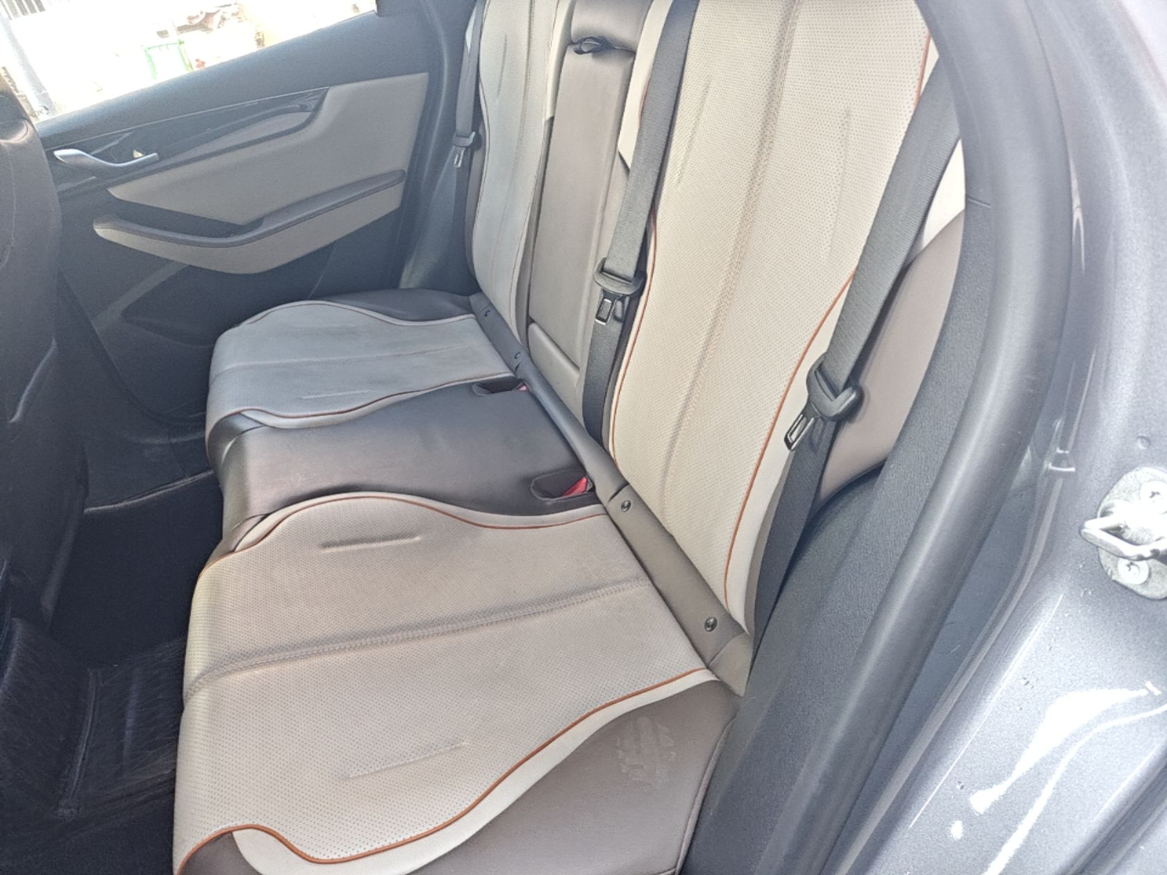 BYD Qin PLUS 2024 HONOR Edition DM-i 120KM Excellence Model — снимка 20