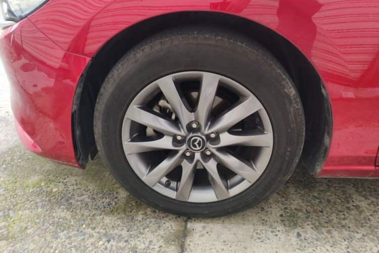 Used Mazda Atenza 2020 2.0L Blue Sky Luxury Edition
