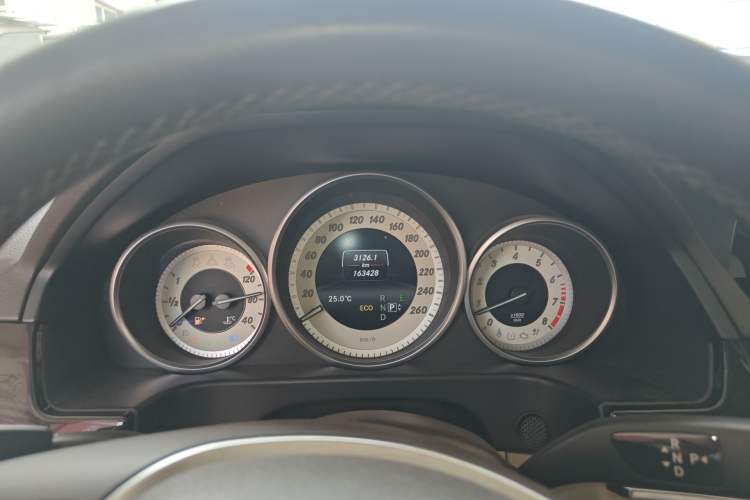 Used Mercedes-Benz E-Class 2015 Facelift E 200 L Sport Edition Instrument Cluster