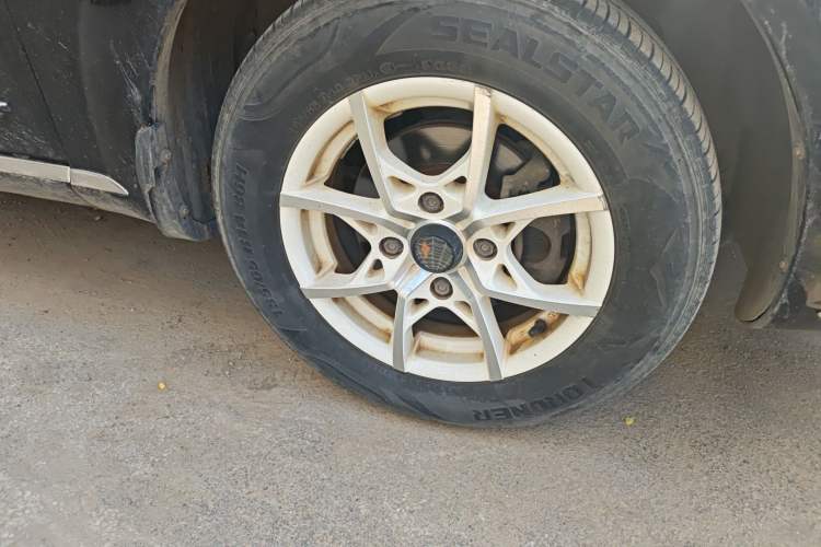 Used Buick Excelle 2015 1.5L Manual Luxury Model Right Front Wheel Hub