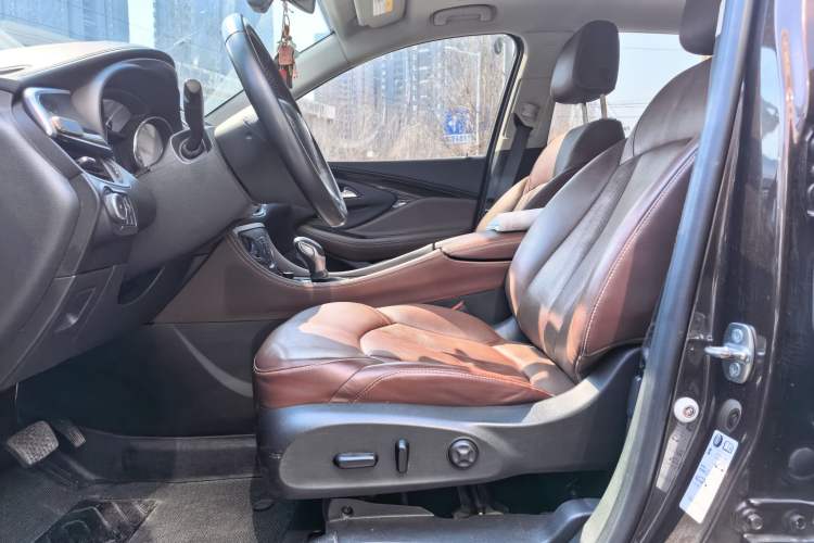 Used Buick Envision 2020 20T Two-Wheel Drive Luxury Model