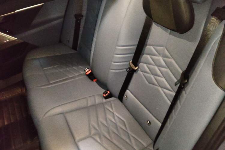 Used BMW 5 Series 2024 530Li Luxury Edition M Sport Package