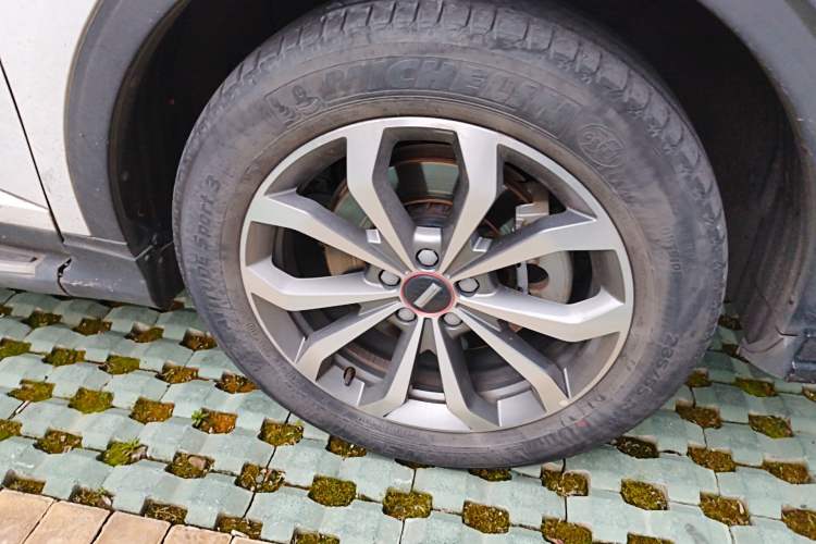 Used Wey VV6 2020 2.0T Two-Wheel Drive Smart Enjoyment+
