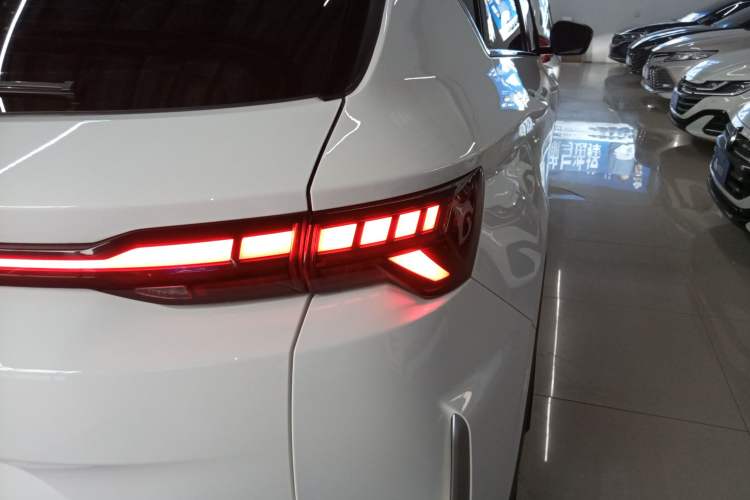 Used Geely Auto Coolray 2025 Bin Yue L 1.5TD DCT Star Diamond
