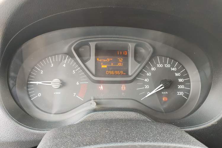 Used Citroen Elysee 2014 1.6L Manual Fashion Edition
