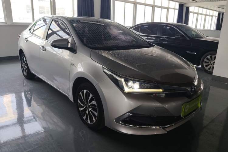 Used Toyota Corolla 2017 Revised Dual-Engine 1.8L E-CVT Leading Edition
