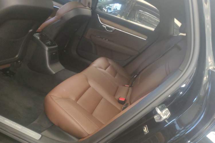 Used Volvo S90 New Energy 2022 T8 eDrive Hybrid Luxury Edition