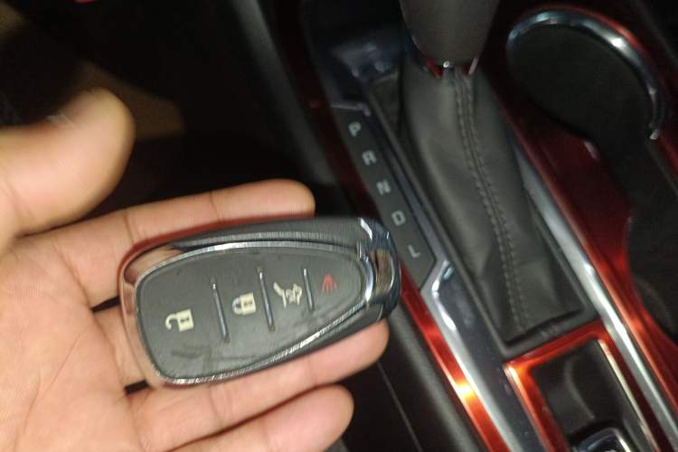 Used Chevrolet Equinox 2019 535T Automatic YuJie Edition China V Standard Vehicle Key