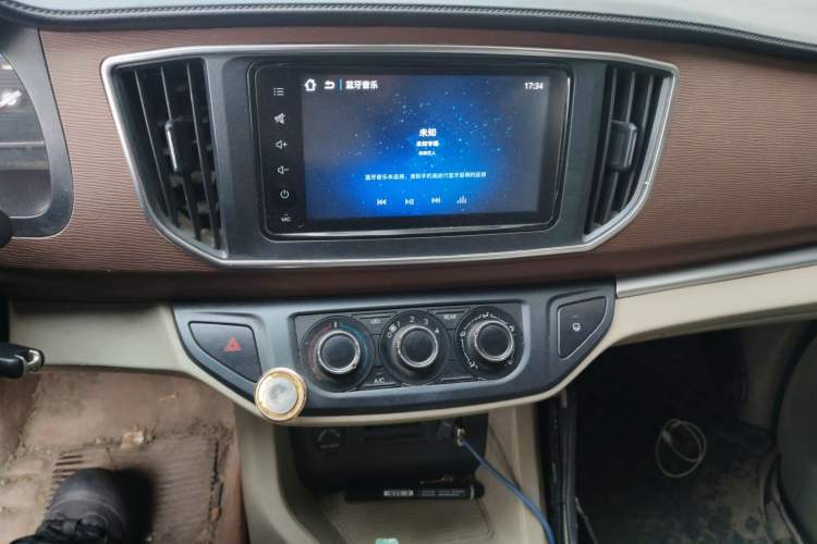 Used FORTHING Lingzhi 2020 M5 1.6L Luxury 7-Seater
