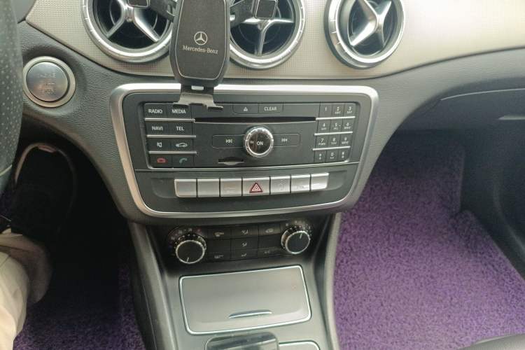 Used Mercedes-Benz CLA 2017 Refreshed CLA 200 Sport Edition Audio And AC Panel