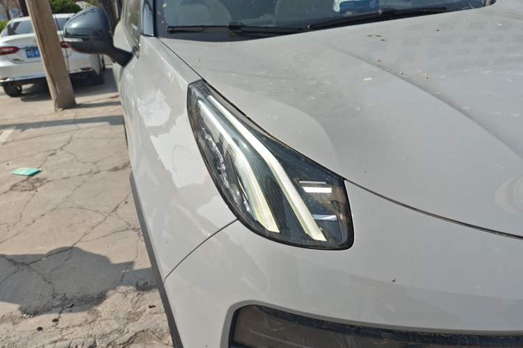 Used Lynk & Co 01 EM-P 2023 1.5TD EM-P Dawn Edition Right Front Headlight