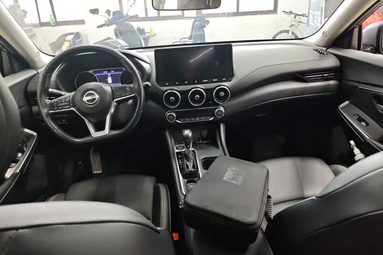 Used Nissan Sylphy 2023 1.6L CVT Enjoyment Edition Center Console