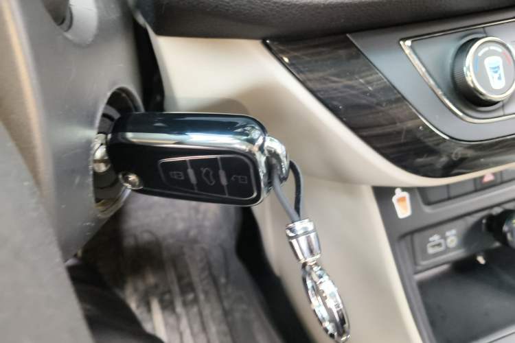 Used Roewe 360 2015 1.5L Manual Luxury Edition