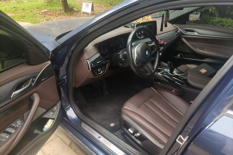 Used BMW 5 Series New Energy 2021 535Le M Sport Package Driver Seat