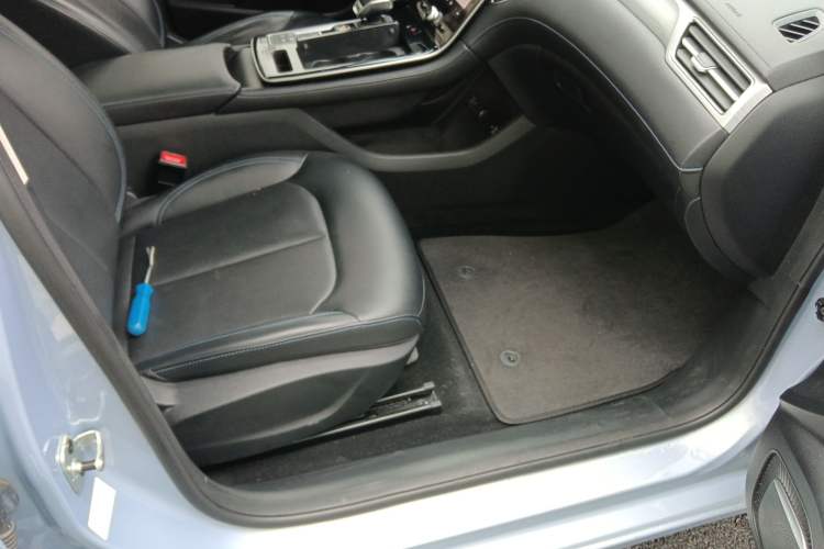 Used Rising ER6 2021 New Dynamic Edition 620km Smart Enjoyment Version
