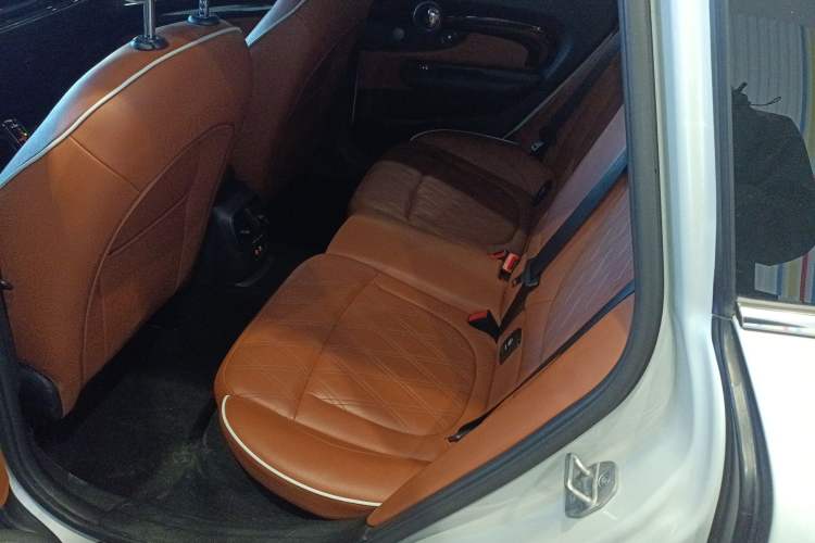 Used MINI Clubman 2023 2.0T COOPER S Connoisseur