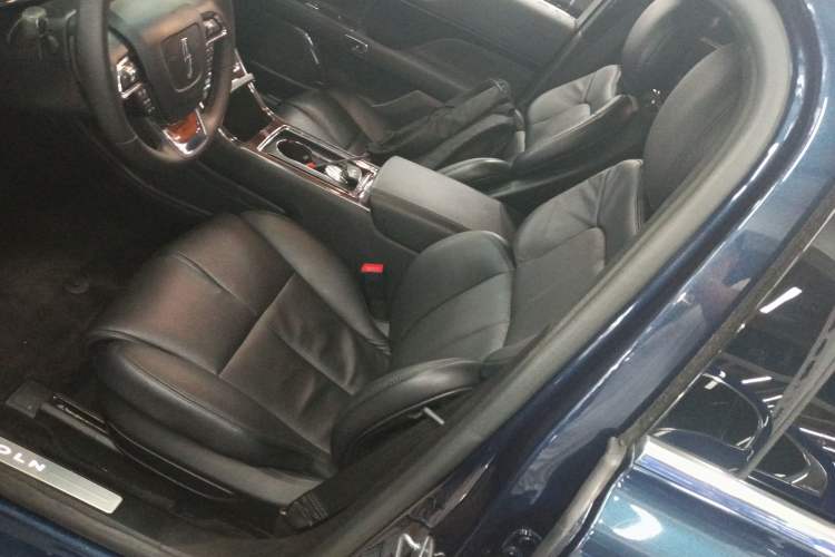 Used Lincoln Continental 2017 2.0T Two-Wheel Drive Deluxe Edition
