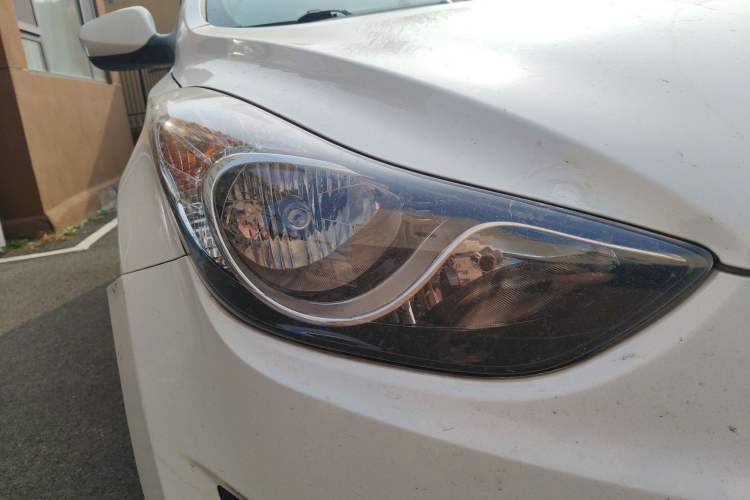 Used Hyundai Elantra (5th Generation / Langdong) 2015 1.6L Automatic Fashion Model