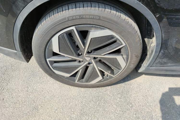 Used Deepal L07 2026 Model 550Ultra Huawei Qiankun ADS SE Edition
