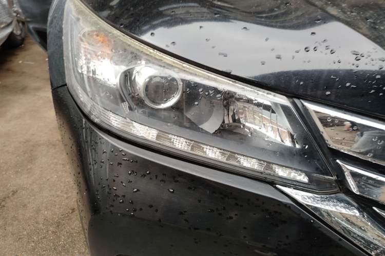 Used Honda Accord 2015 2.0L LX Comfort Edition Right Front Headlight