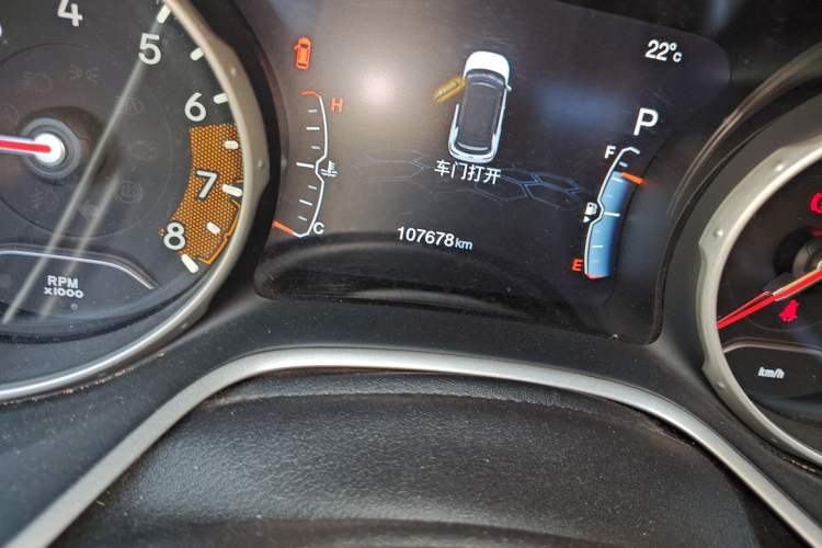 Used Jeep Compass 2017 200T Automatic Prestige Edition Odometer Close Up