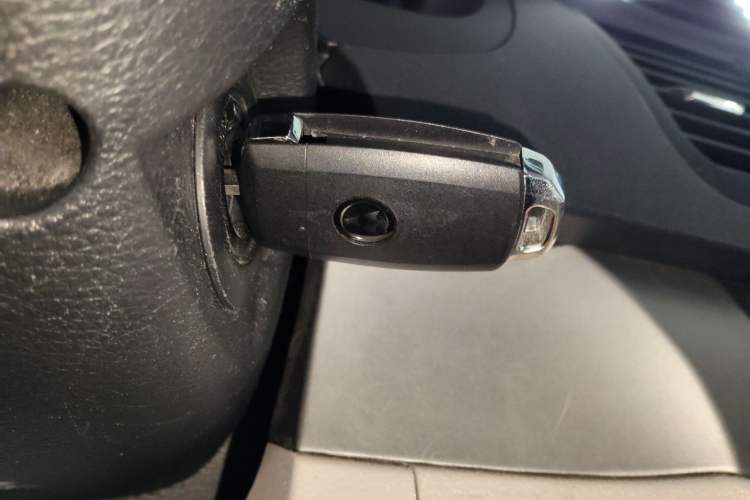 Used SAIC MAXUS G10 2015 2.0T Automatic Anniversary Edition