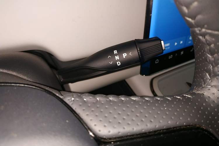 Used VOYAH COURAGE 2024 Ultra-Long Range Smart Enjoyment Version Gear Lever