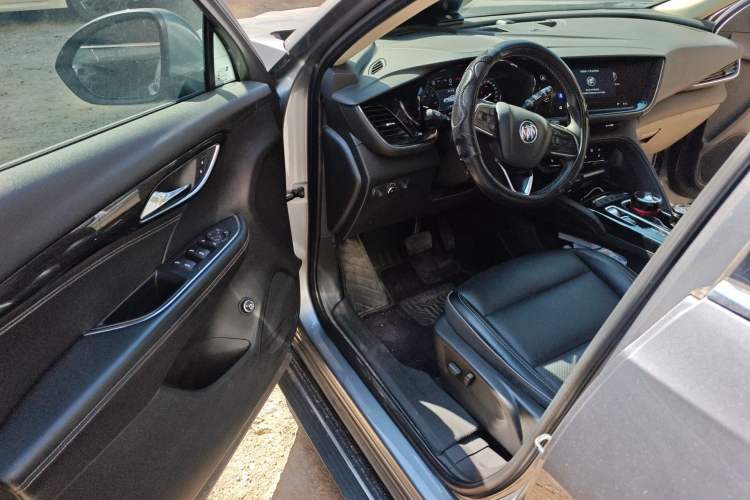 Used Buick Envision 2021 Encore Plus 652T Five-Seat All-Wheel-Drive Luxury Model Driver Seat