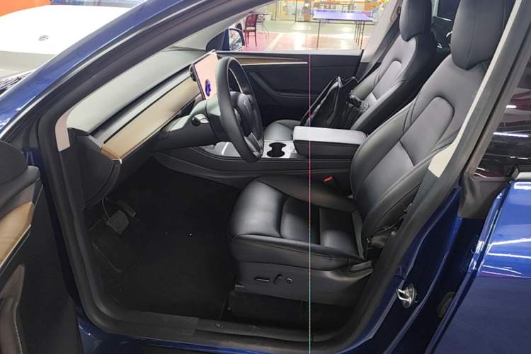 Used Tesla Model Y 2021 Long-Range All-Wheel-Drive Version