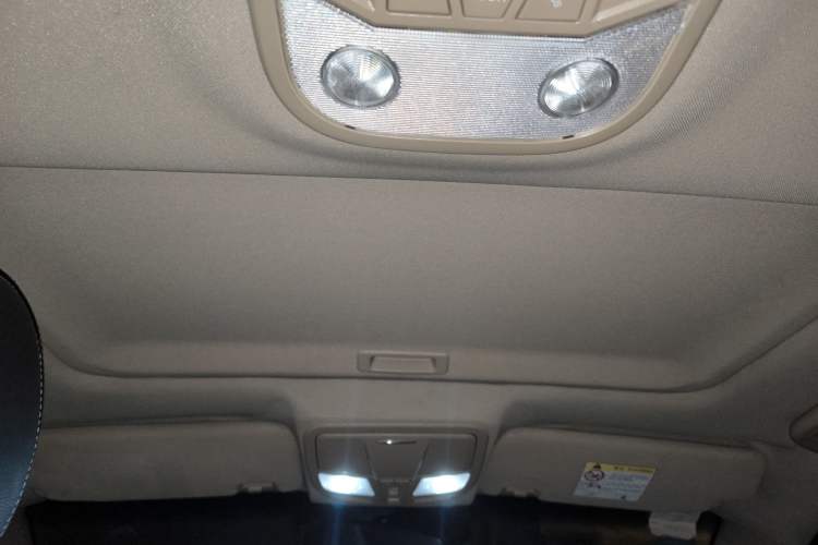 Used Geely Auto Emgrand 2017 Sedan Million Edition 1.5L CVT Upward Version