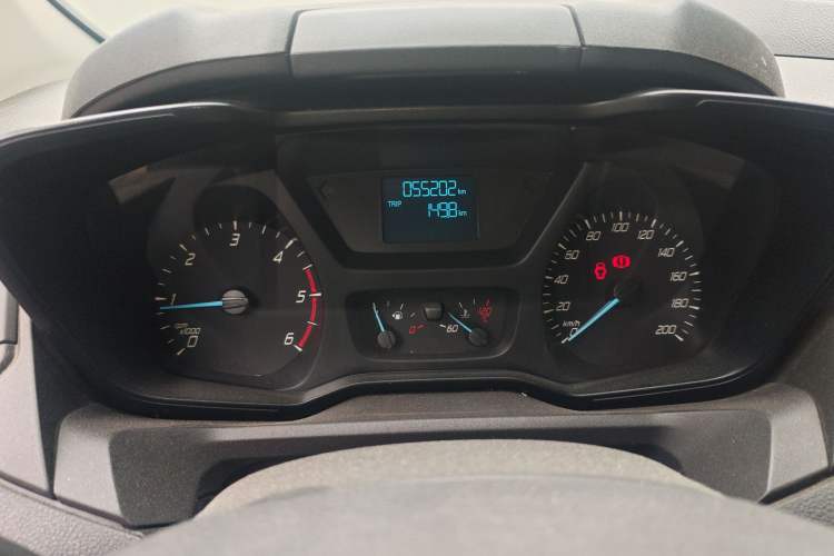 Used Ford Transit 2017 2.0T Diesel Multi-Purpose Commercial Vehicle Short Wheelbase Low Roof China V Standard
