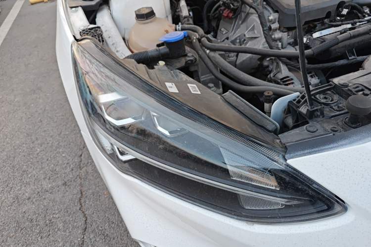 Used Ford Focus 2021 Sedan EcoBoost 180 Automatic ST Line Right Front Headlight